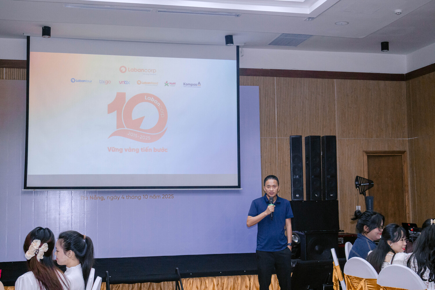 kỷ niệm 10 năm thành lập
